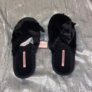 Black fuzzy Victoria’s Secret slippers